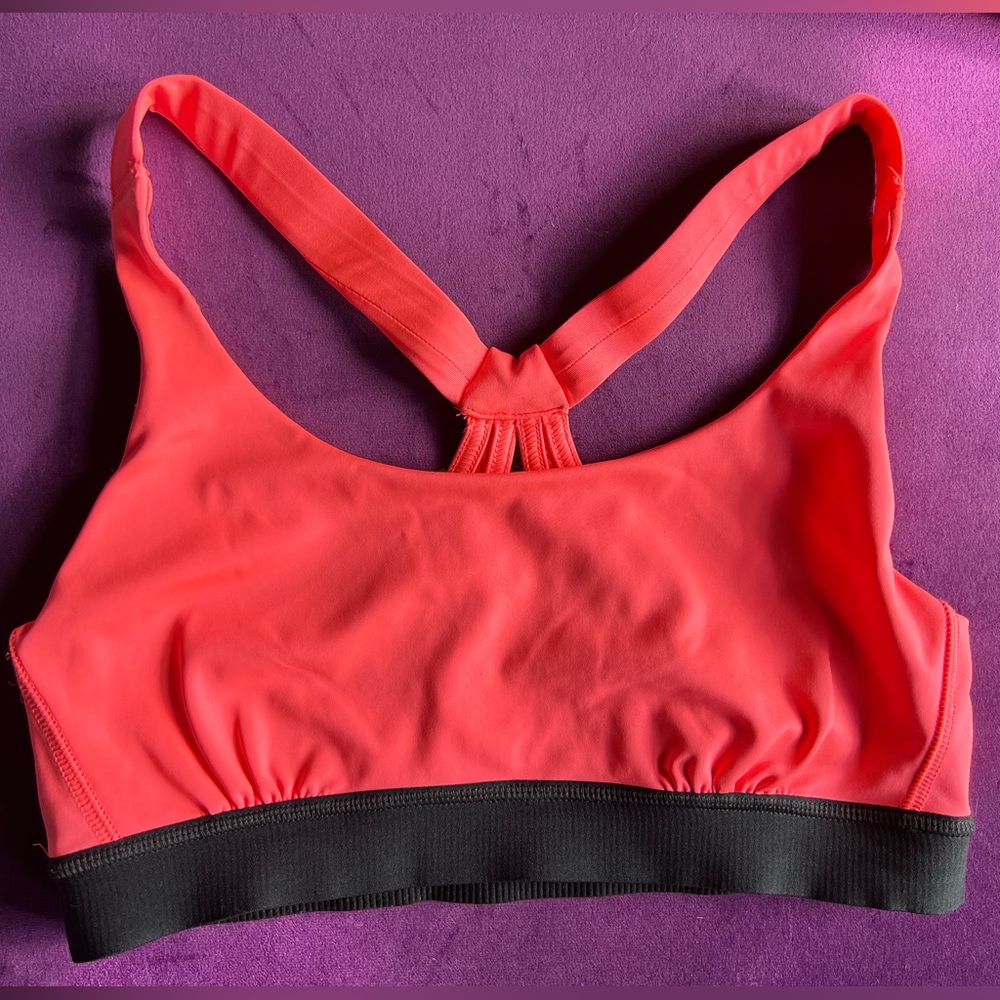 3 for 13$ worn once and washed Love & Sports sports bra